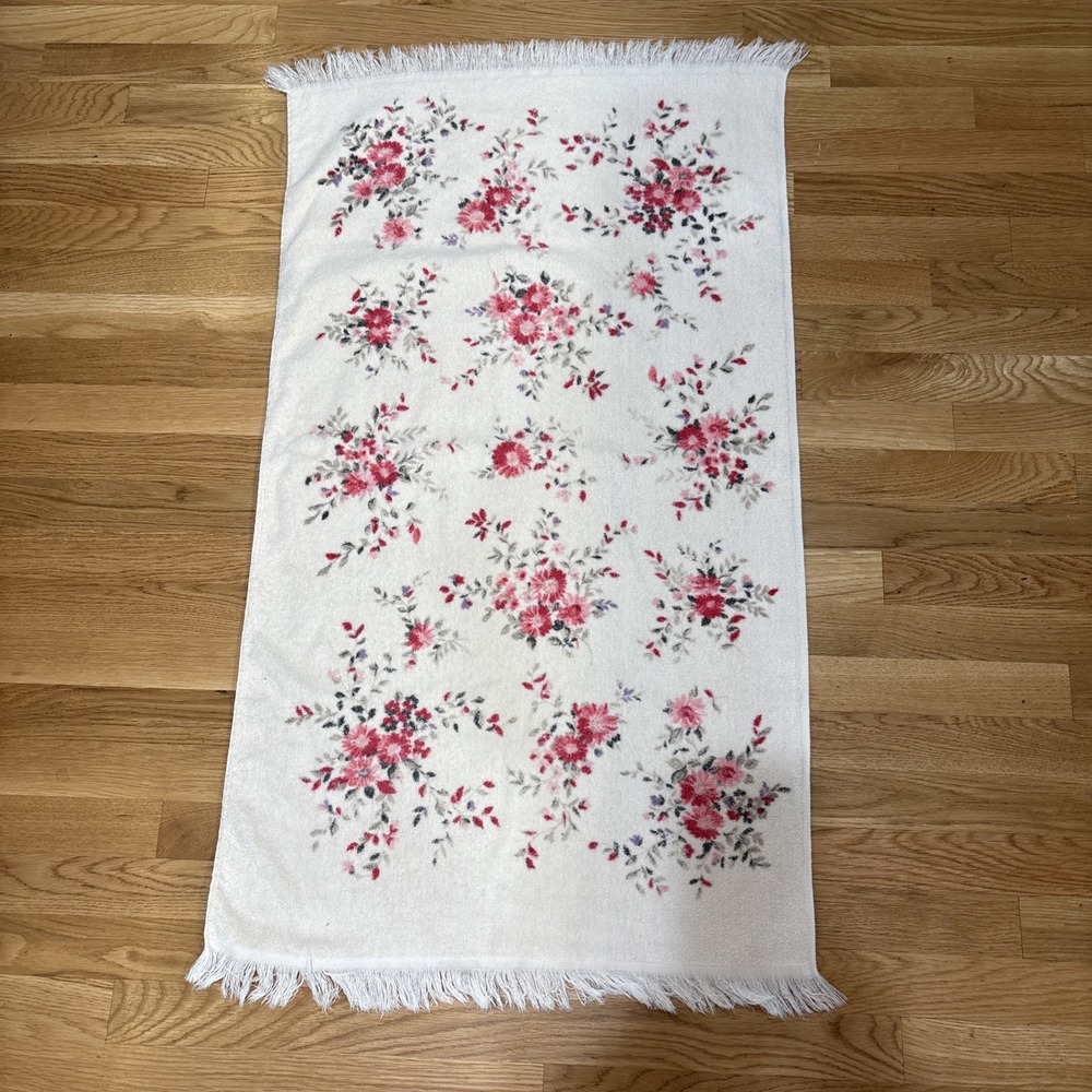 Vintage MCM Cannon Monticello Pink Florals Fringe BATH TOWEL Retro - Picture 3 of 8